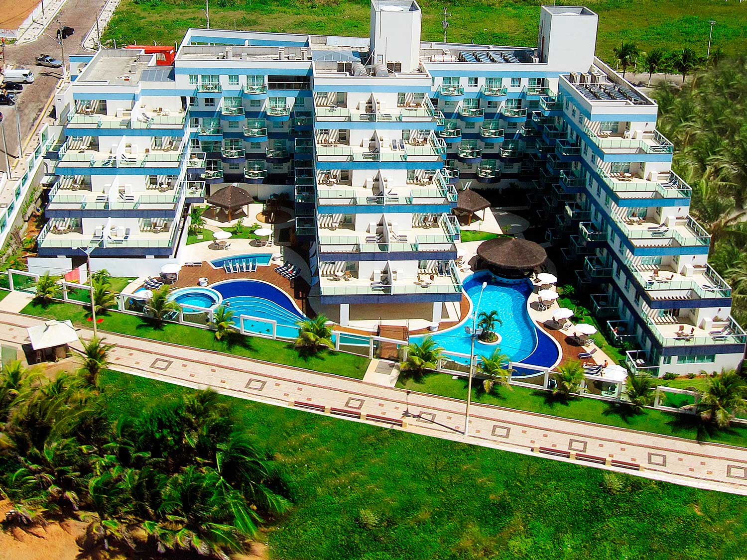 Coral Plaza - Seu Apart Hotel em Natal - RN, à beira-mar de Ponta Negra